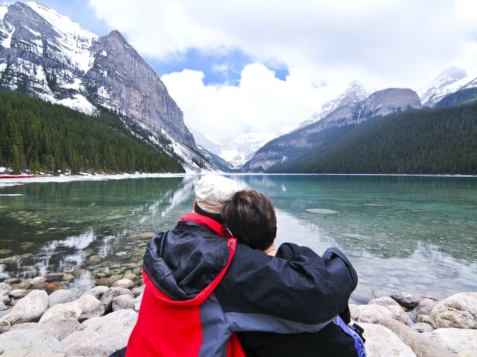 Сервіс знайомств та підтримки для українців у Канаді